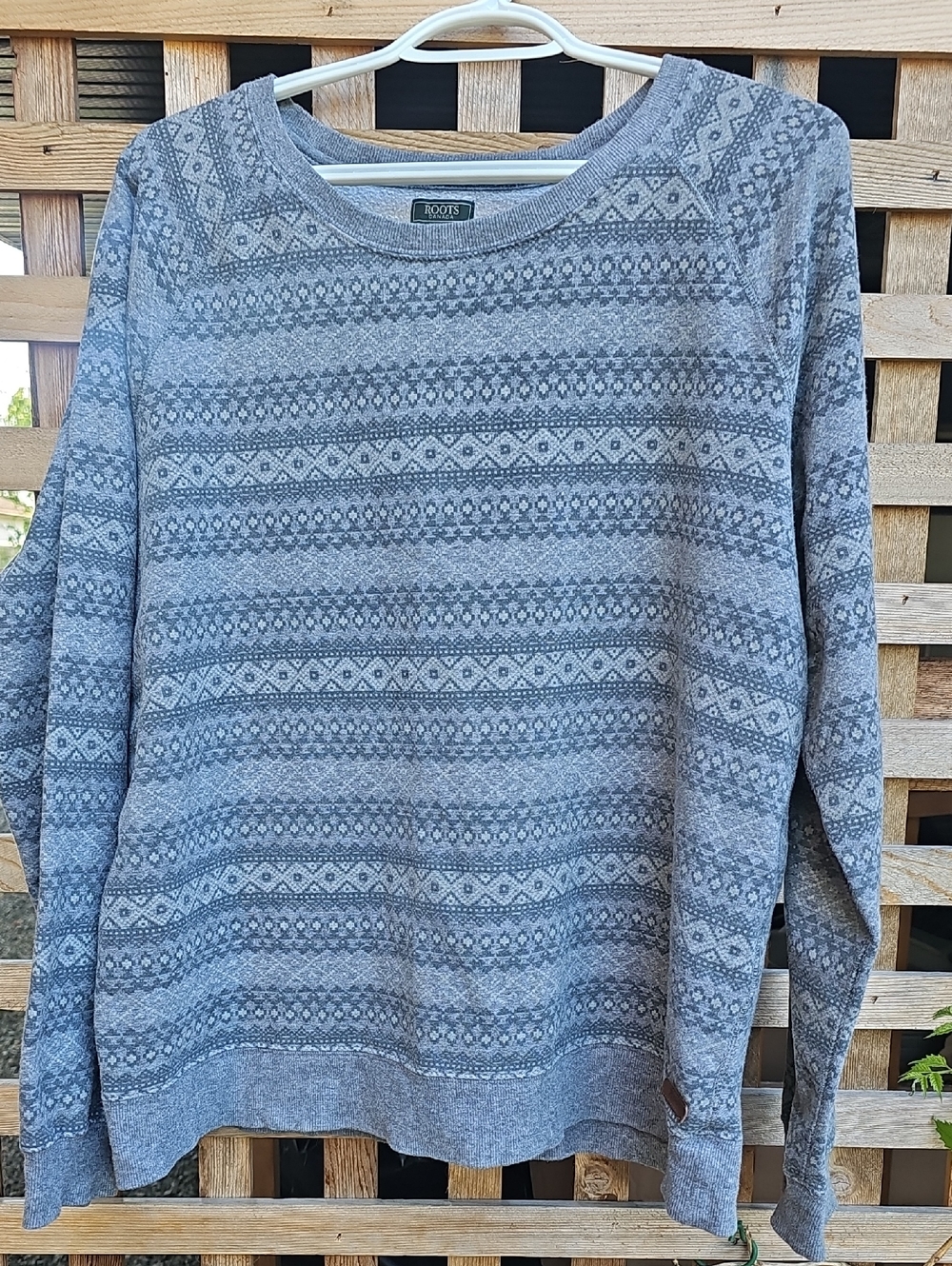 Roots Women's Blue-Gray Patterned Crewneck Sweater